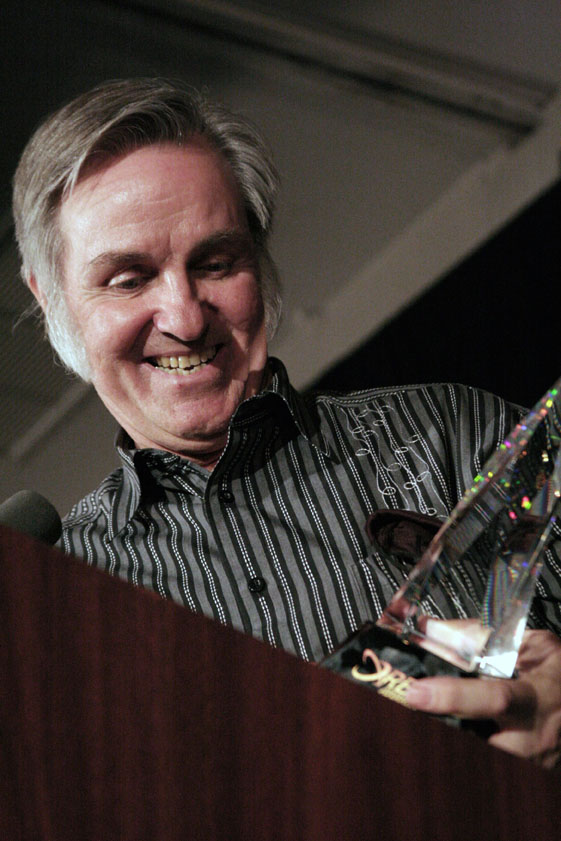 2006 ISDC Burt Rutan with NSS Award