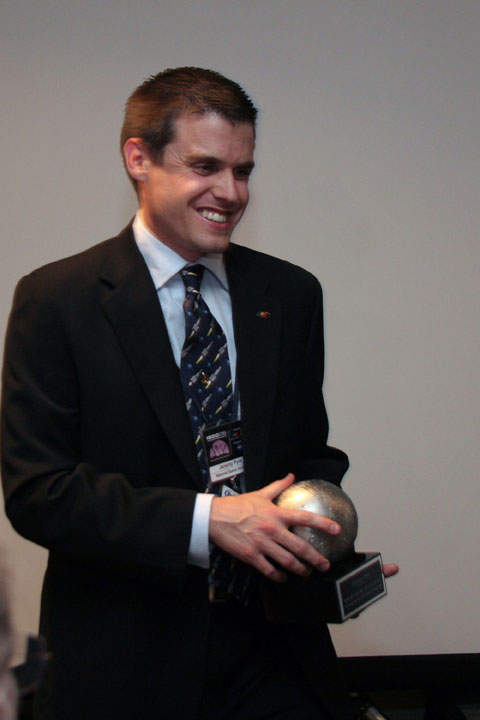 Jeremy Pyle receives NSS award at 2006 International Space Development Conference