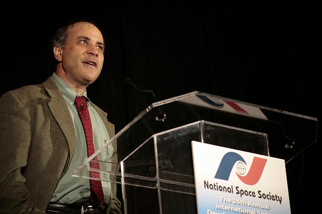 Mars Society founder Robert Zubrin speaks about exploring Mars at the International Space Development Conference  