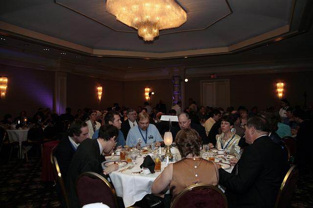 2007 isdc guests at dinner
