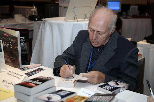 2007 isdc science fiction author ben bova 1