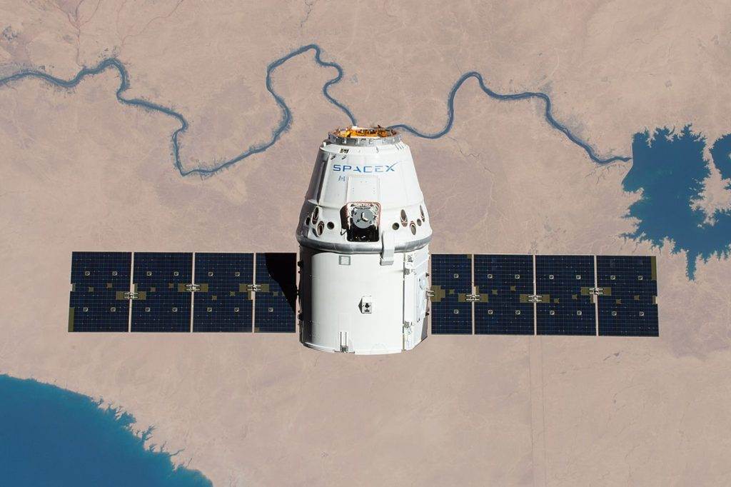 SpaceX CRS 11 Dragon approaching ISS