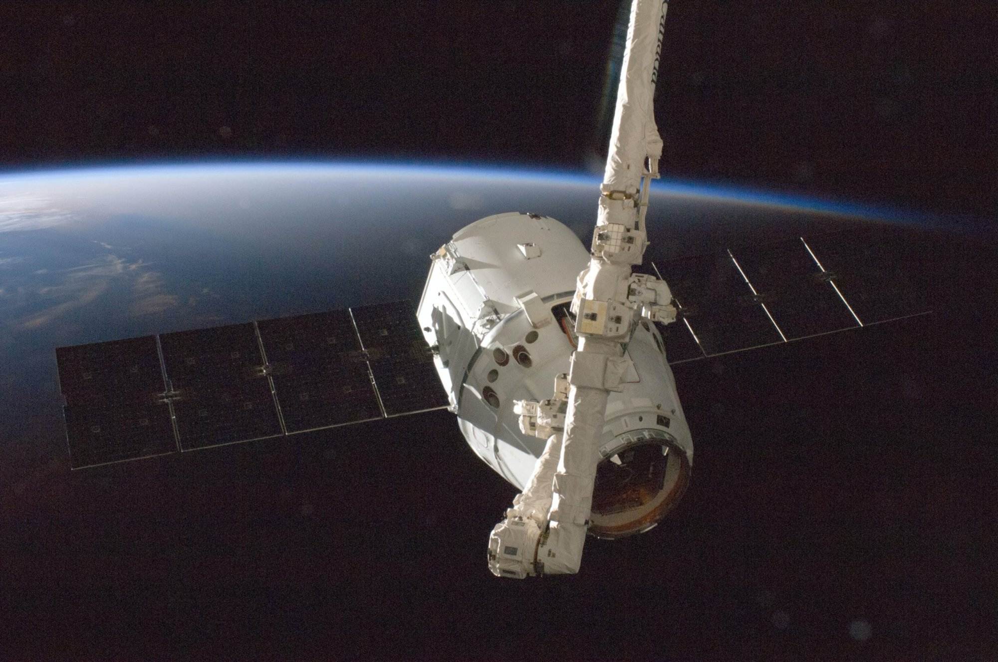 Spacex Dragon Cargo Craft