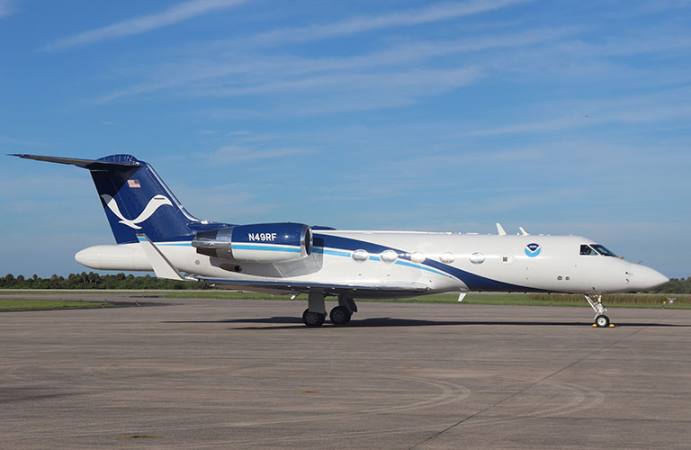 G IV Hurricane Hunter