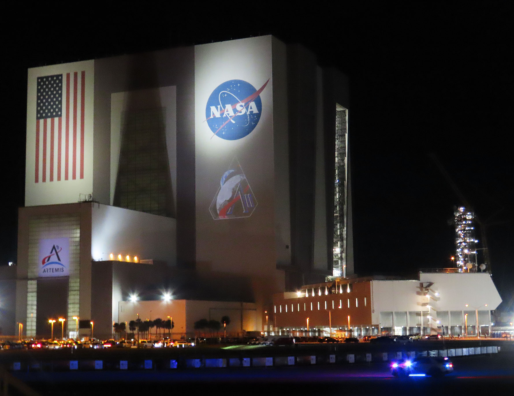 Pre dawn view of VAB before rollout