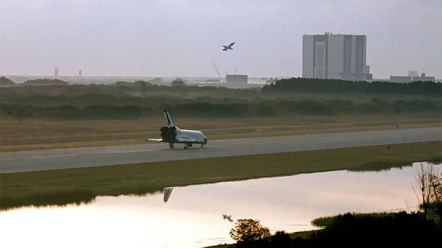 first shuttle landing at KSC